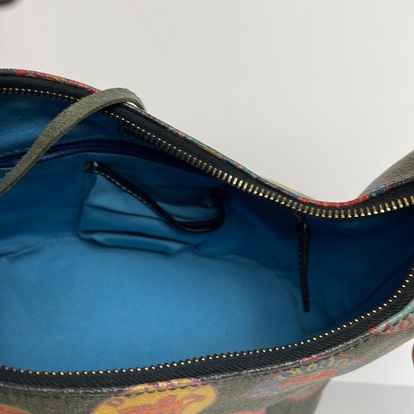 VTG Dooney & Bourke 90’s Y2K Medallion Bucket purse - Picture 7 of 9